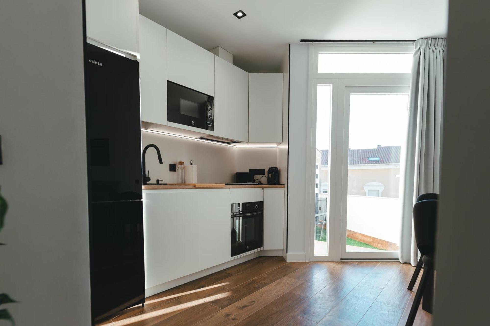 Macarena Suites Caces Εξωτερικό φωτογραφία